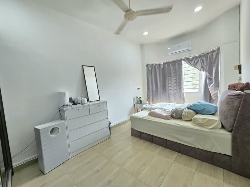 Rumah Teres 2-Tingkat untuk Dijual di Usj 6 (Subang Jaya) - Josh Chong - Bedroom - PropertyGuru.com.my