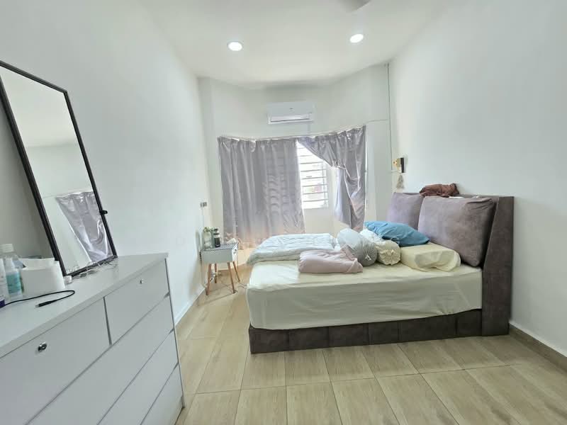 Rumah Teres 2-Tingkat untuk Dijual di Usj 6 (Subang Jaya) - Josh Chong - Bedroom - PropertyGuru.com.my
