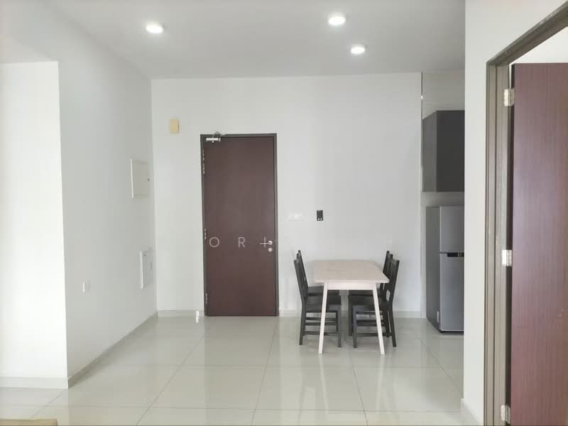Condominium for Rent at Bay Laurel @ Country Garden Danga Bay - Kyoris Loh - Dining Room - PropertyGuru.com.my