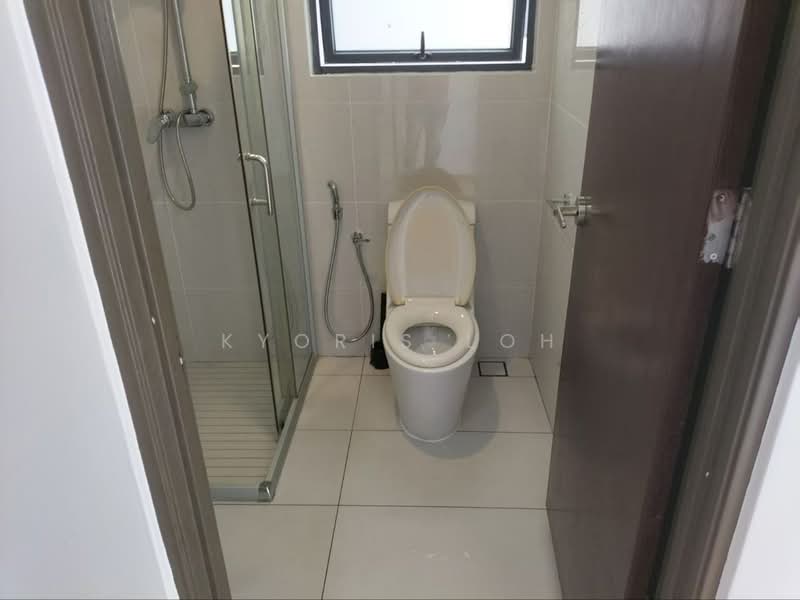 Condominium for Rent at Bay Laurel @ Country Garden Danga Bay - Kyoris Loh - Bathroom - PropertyGuru.com.my