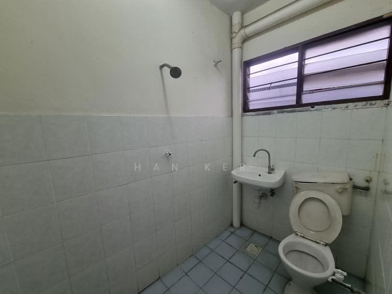 Rumah Teres 2.5-Tingkat untuk Dijual di Kawasan 18 (Klang) - Han Ker - Bathroom - PropertyGuru.com.my