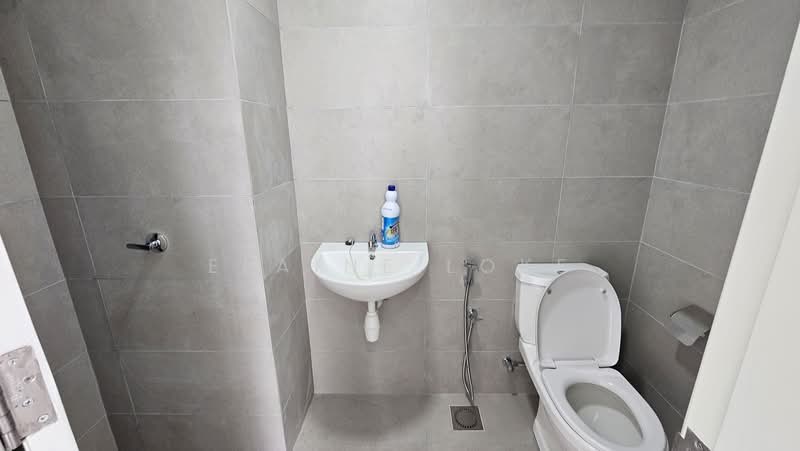 Service Residence for Rent at 168 Park Residensi Selayang - Elaine Loke - Bathroom - PropertyGuru.com.my