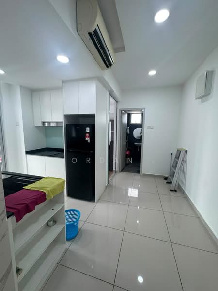 Kediaman Servis untuk Disewa di Midas @ Seri Alam - Jordan . - Kitchen - PropertyGuru.com.my