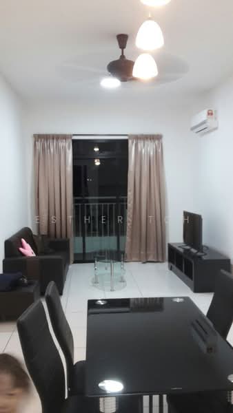 Kediaman Servis untuk Dijual di Sky View - Esther Toh - Living Room - PropertyGuru.com.my