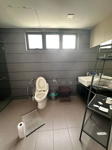 Condominium for Rent at Richmond - Jay Yong - Bathroom - PropertyGuru.com.my