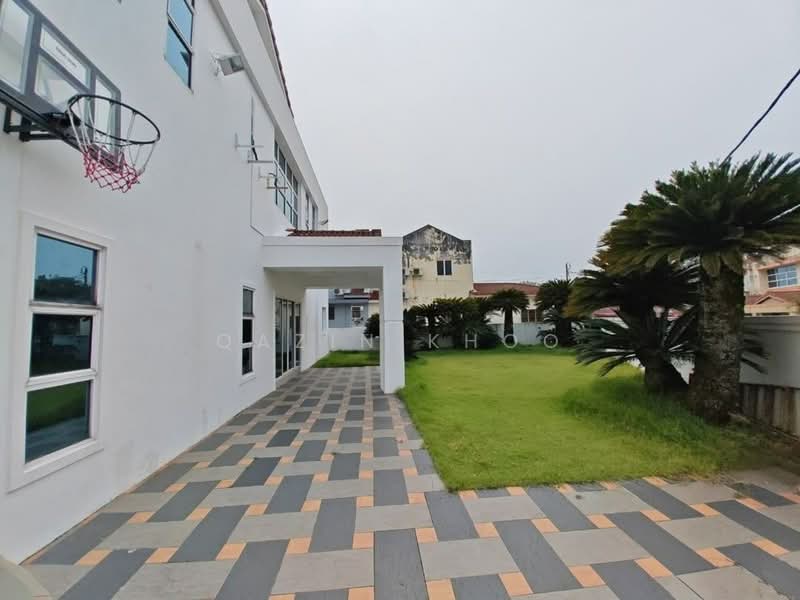 2-storey Terraced House for Sale in Taman Kledang Permai (Menglembu) - Qazin Khoo - Exterior - PropertyGuru.com.my