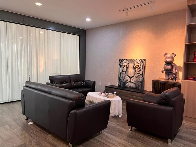 Shop / Office untuk Disewa di Taman Mount Austin (Tebrau) - Mang Janet - Living Room - PropertyGuru.com.my
