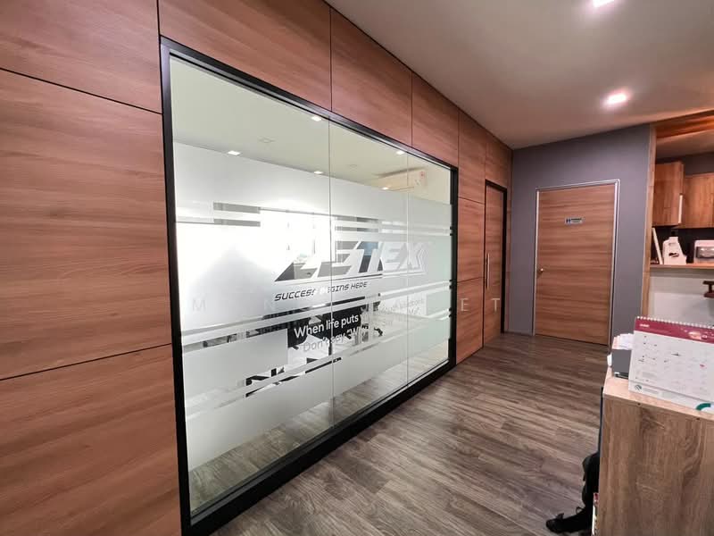 Shop / Office untuk Disewa di Taman Mount Austin (Tebrau) - Mang Janet - Interior - PropertyGuru.com.my