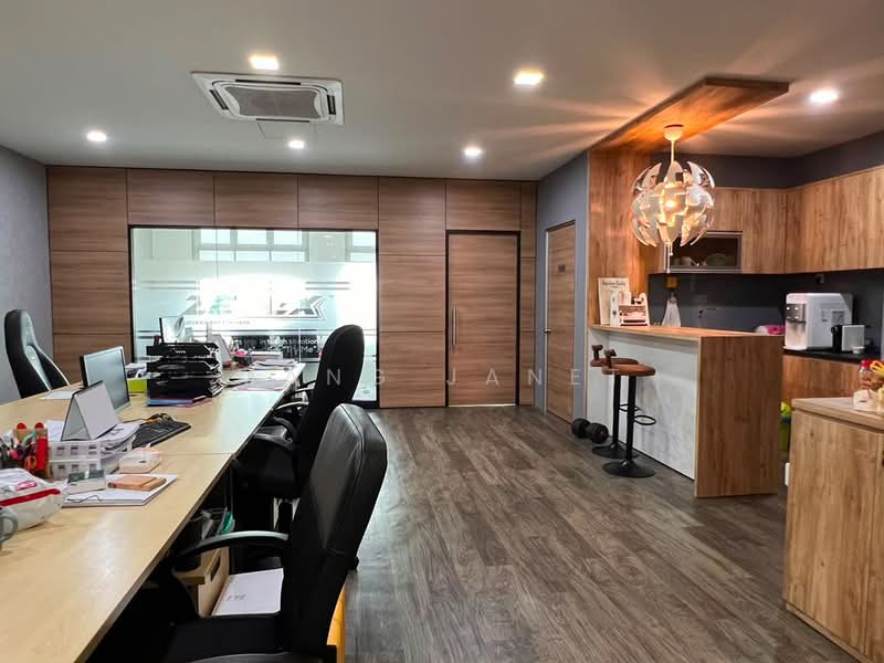 Shop / Office untuk Disewa di Taman Mount Austin (Tebrau) - Mang Janet - Interior - PropertyGuru.com.my