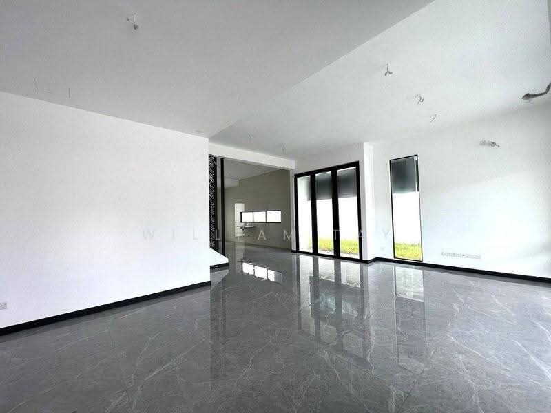 Rumah Berkembar untuk Dijual di Setia Tropika (Johor Bahru) - William Tay - PropertyGuru.com.my