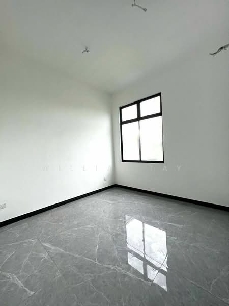 Rumah Berkembar untuk Dijual di Setia Tropika (Johor Bahru) - William Tay - PropertyGuru.com.my