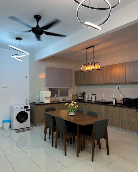 Kondominium untuk Disewa di Residensi Adelia - Maznee Realtor - Kitchen - PropertyGuru.com.my