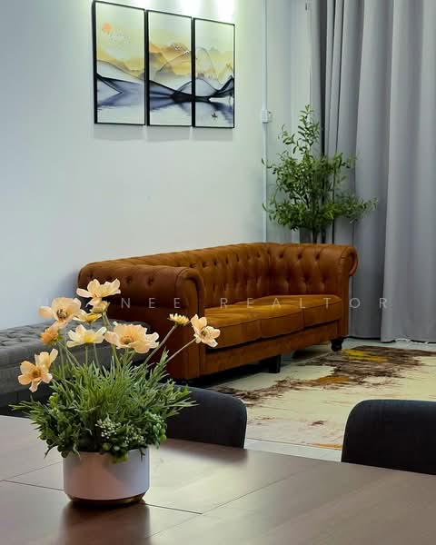 Kondominium untuk Disewa di Residensi Adelia - Maznee Realtor - Living Room - PropertyGuru.com.my