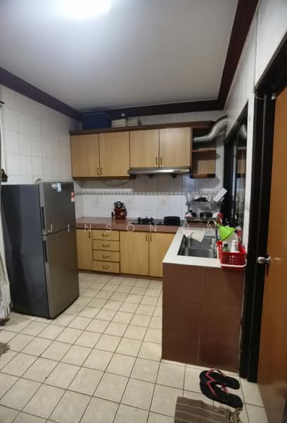 Pangsapuri untuk Disewa di Sri Intan 2 - Jinson Lai - Kitchen - PropertyGuru.com.my