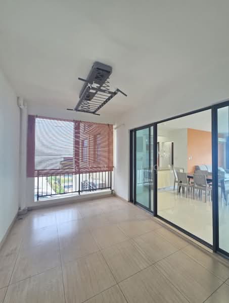 Condominium for Rent at Cerulean Bay @ Forest City - Elayne Low - Balcony - PropertyGuru.com.my