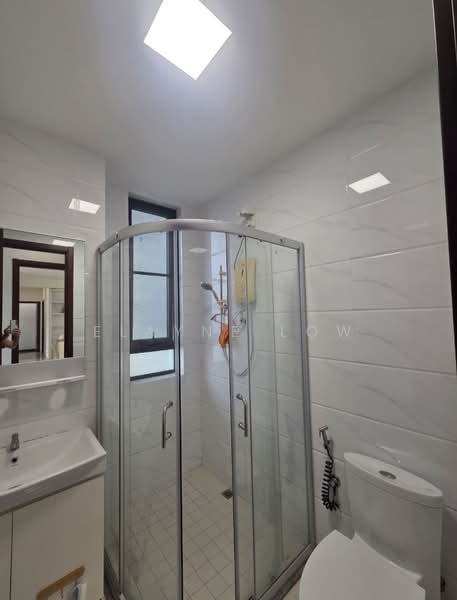 Condominium for Rent at Cerulean Bay @ Forest City - Elayne Low - Bathroom - PropertyGuru.com.my