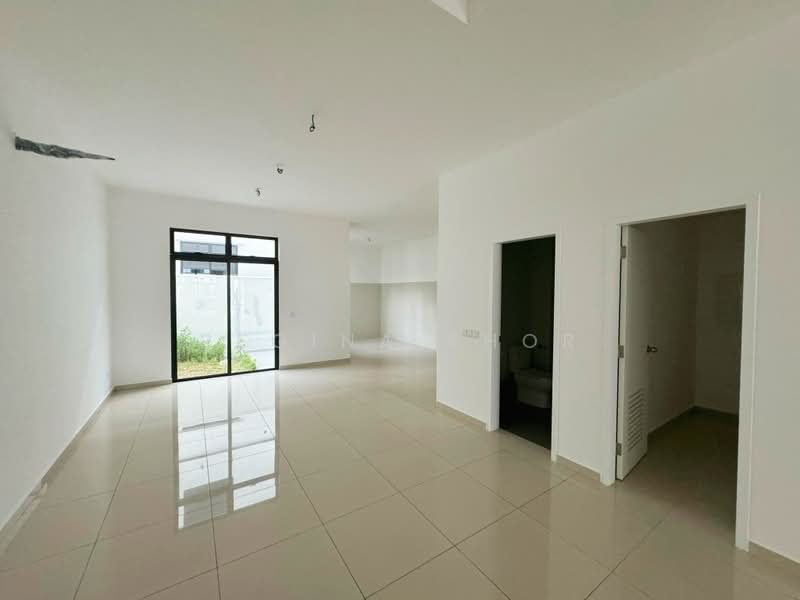 Cluster House for Sale in Eco Botanic (Iskandar Puteri (Nusajaya)) - Regina Khor - Living Room - PropertyGuru.com.my