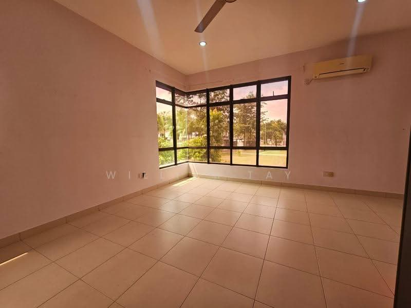 Cluster House for Sale in Taman Adda Heights (Tebrau) - William Tay - Living Room - PropertyGuru.com.my