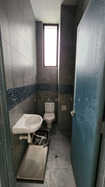 Cluster Factory for Sale in Eco Business Park 3 (Pasir Gudang) - William Tay - Bathroom - PropertyGuru.com.my