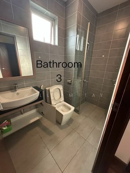 Kediaman Servis untuk Dijual di Paragon Residences @ Straits View - William Tay - Bathroom - PropertyGuru.com.my