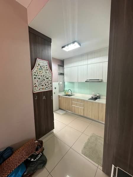 Kediaman Servis untuk Disewa di Meridin Bayvue Serviced Apartment - Jasz Ong - Kitchen - PropertyGuru.com.my