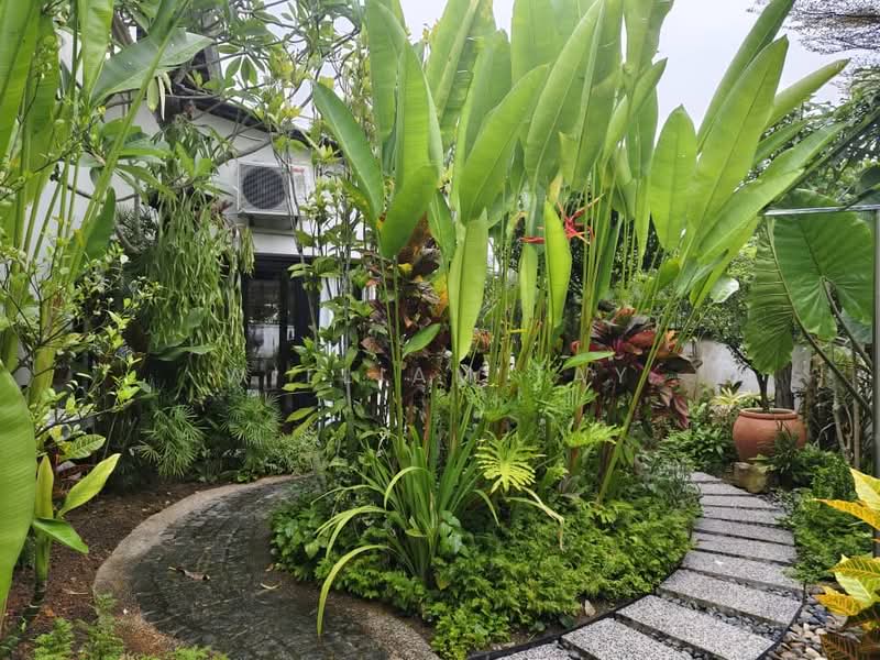 Rumah Teres 2-Tingkat untuk Dijual di Taman Pelangi (Johor Bahru) - William Tay - Garden - PropertyGuru.com.my