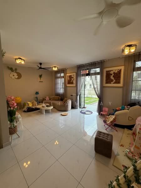 Rumah Teres 2.5-Tingkat untuk Dijual di Eco Botanic (Iskandar Puteri (Nusajaya)) - William Tay - Living Room - PropertyGuru.com.my