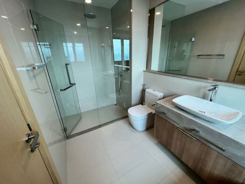 Kediaman Servis untuk Dijual di Megah Rise - Rachel Ngu - Bathroom - PropertyGuru.com.my