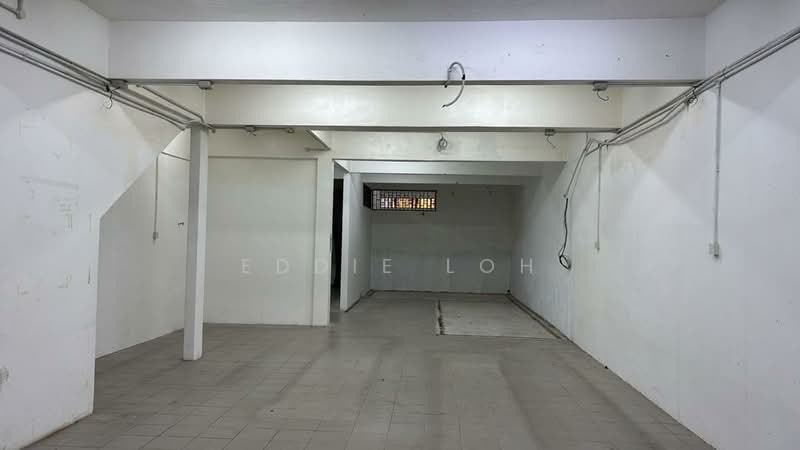 Kedai untuk Disewa di Taman Sri Serdang (Seri Kembangan) - Eddie Loh - Interior - PropertyGuru.com.my