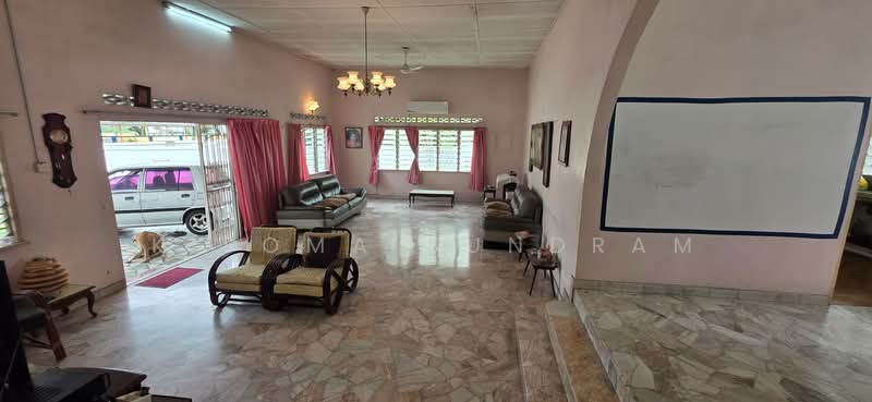 Bungalow House untuk Dijual di Teluk Pulai (Klang) - K.Soma Sundram - Living Room - PropertyGuru.com.my