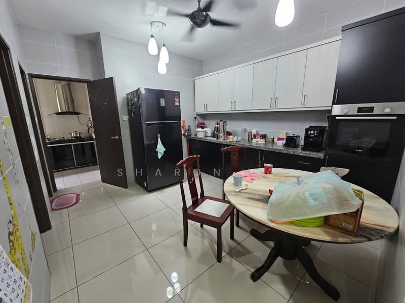 2-storey Terraced House for Sale in Taman Nusa Idaman (Iskandar Puteri (Nusajaya)) - Sharon Ng - Kitchen - PropertyGuru.com.my