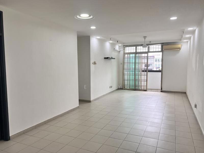 Apartment for Rent at Lake View Suites - Pier Lye - Living Room - PropertyGuru.com.my