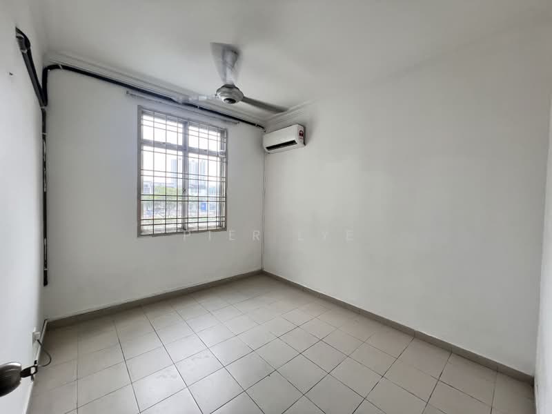 Apartment for Rent at Lake View Suites - Pier Lye - Interior - PropertyGuru.com.my