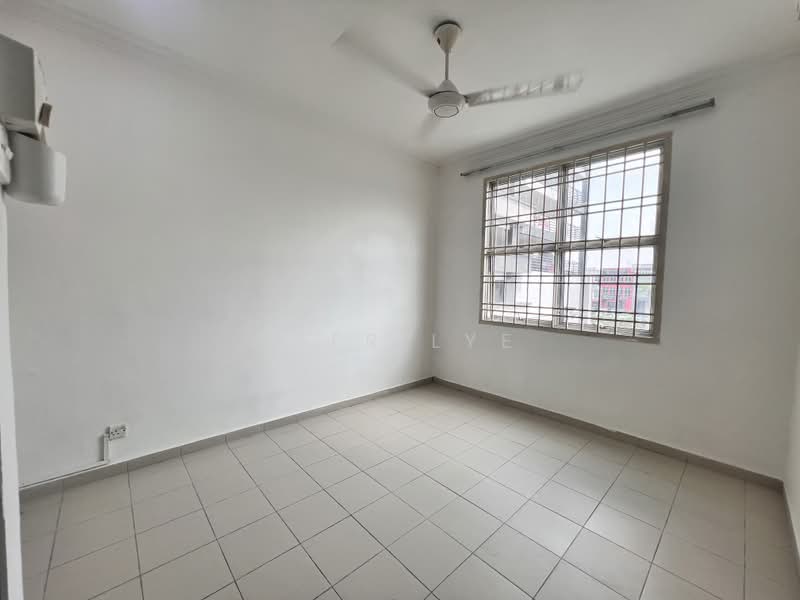Apartment for Rent at Lake View Suites - Pier Lye - Interior - PropertyGuru.com.my
