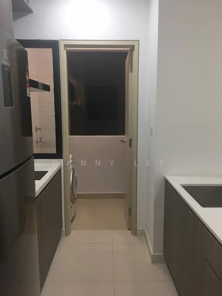Kediaman Servis untuk Dijual di V-Residensi 2 - Danny Lee - Kitchen - PropertyGuru.com.my