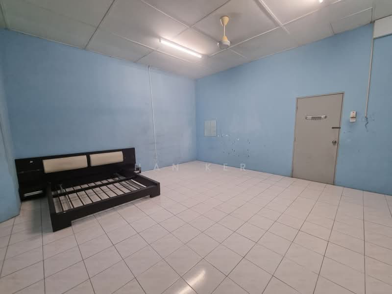 Rumah Teres 2.5-Tingkat untuk Disewa di Kawasan 18 (Klang) - Han Ker - Bedroom - PropertyGuru.com.my