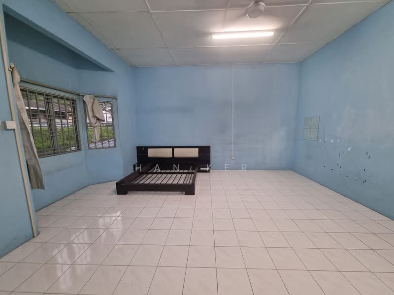 Rumah Teres 2.5-Tingkat untuk Disewa di Kawasan 18 (Klang) - Han Ker - Bedroom - PropertyGuru.com.my