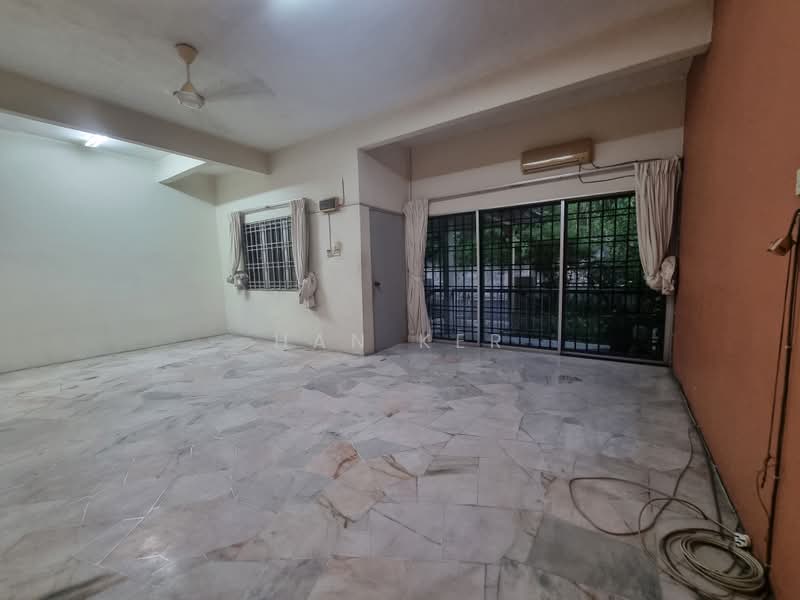 Rumah Teres 2.5-Tingkat untuk Disewa di Kawasan 18 (Klang) - Han Ker - Living Room - PropertyGuru.com.my