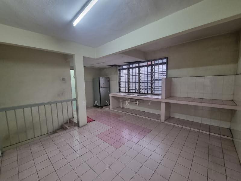 Rumah Teres 2.5-Tingkat untuk Disewa di Kawasan 18 (Klang) - Han Ker - Kitchen - PropertyGuru.com.my
