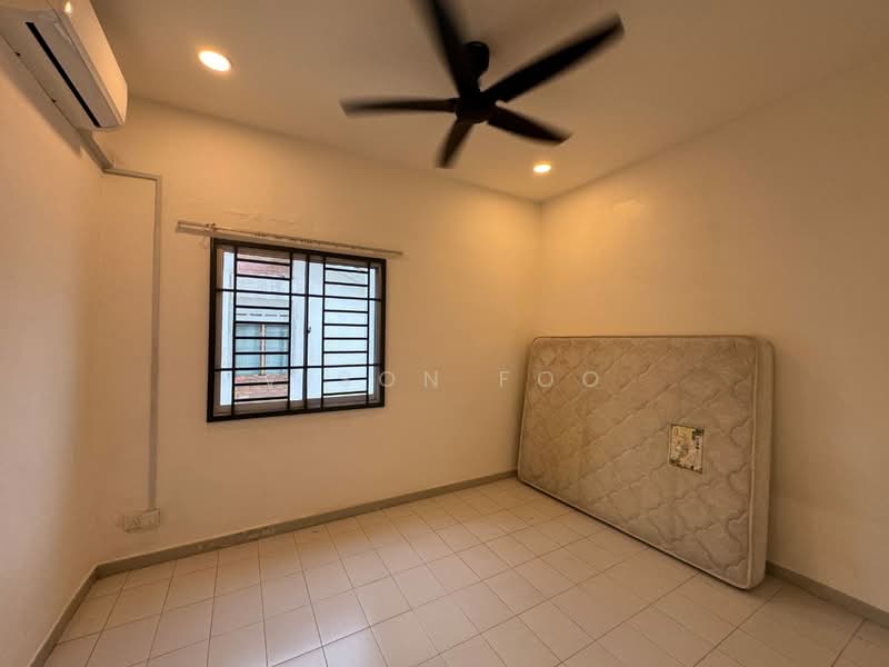 1-storey Terraced House for Rent in Skudai (Johor) - Vison Foo - Bedroom - PropertyGuru.com.my