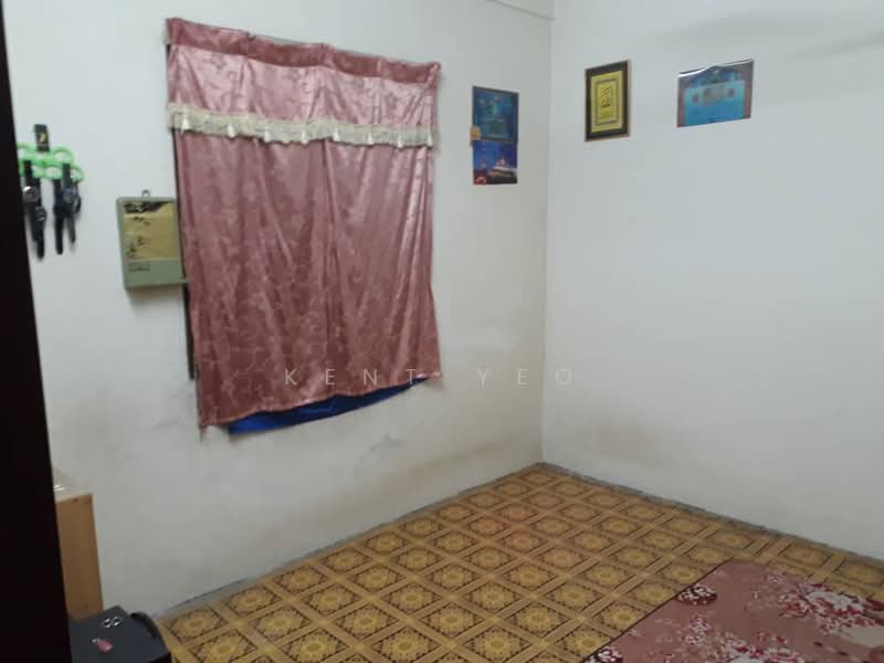 Pangsapuri untuk Dijual di Pangsapuri Sri Malaysia - Kent Yeo - Bedroom - PropertyGuru.com.my