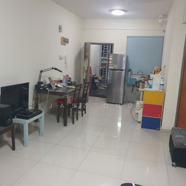 Kediaman Servis untuk Disewa di Zennith Suites (Pangsapuri Kebun Teh) - Jasz Ong - Living Room - PropertyGuru.com.my