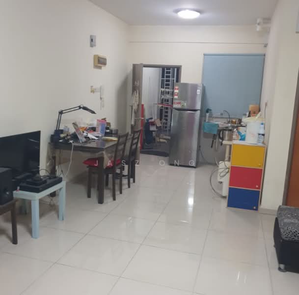Kediaman Servis untuk Disewa di Zennith Suites (Pangsapuri Kebun Teh) - Jasz Ong - Living Room - PropertyGuru.com.my