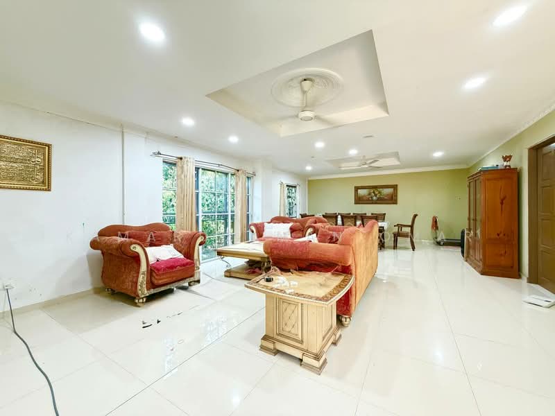 Bungalow House for Sale in Kajang (Selangor) - Kamaruzaman Omar - Living Room - PropertyGuru.com.my