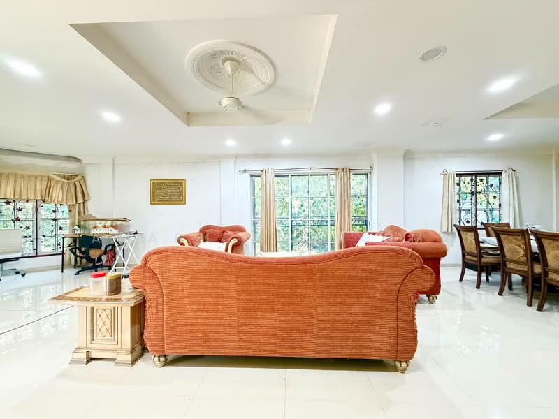 Bungalow House for Sale in Kajang (Selangor) - Kamaruzaman Omar - Living Room - PropertyGuru.com.my