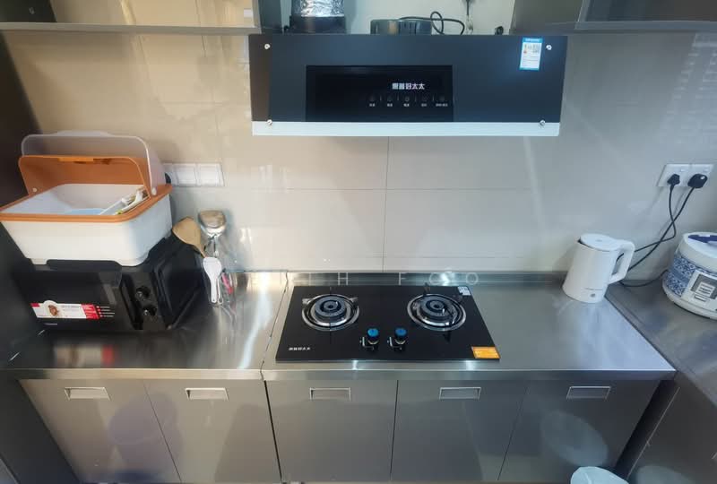 Kediaman Servis untuk Disewa di Sunway Velocity TWO - Keith Foo - Kitchen - PropertyGuru.com.my