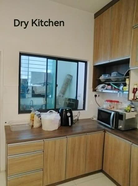 Kediaman Servis untuk Disewa di 8 Kinrara - Emily Tai - Kitchen - PropertyGuru.com.my