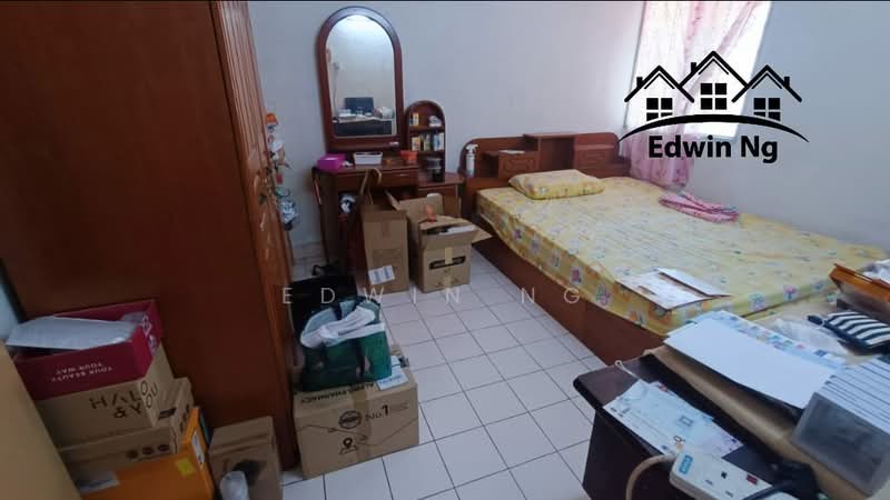 Rumah Flat untuk Dijual di Desa Permai Indah Flat - Edwin Ng - Bedroom - PropertyGuru.com.my