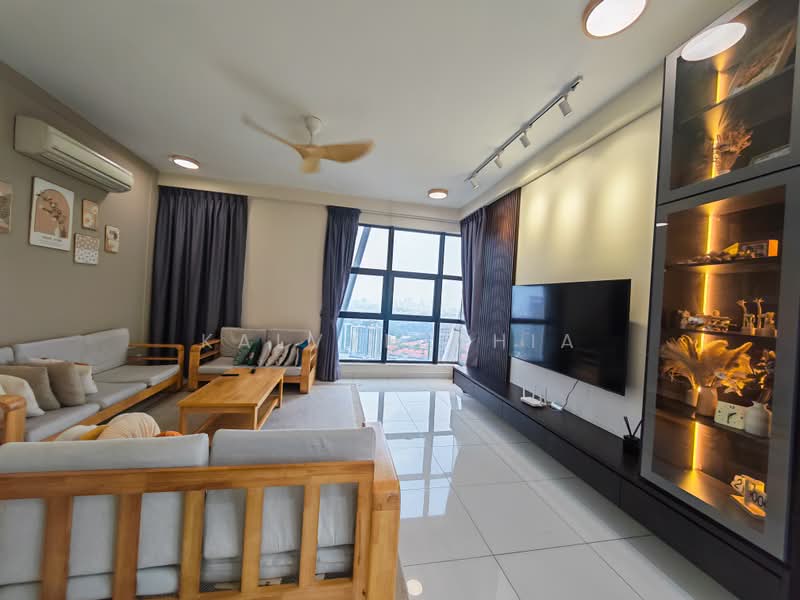 Kediaman Servis untuk Dijual di Arte Mont Kiara - Kalvyn Chia - Living Room - PropertyGuru.com.my