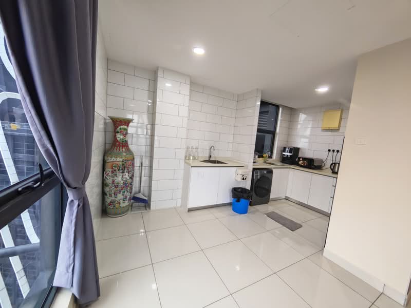 Kediaman Servis untuk Dijual di Arte Mont Kiara - Kalvyn Chia - Kitchen - PropertyGuru.com.my